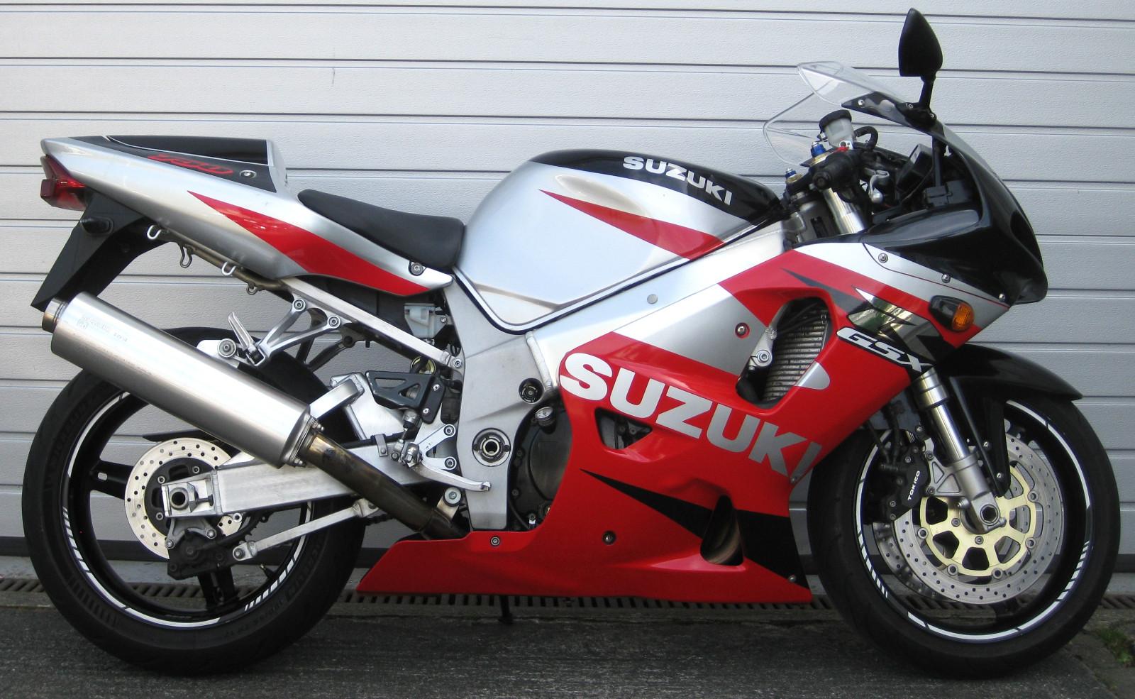 Suzuki GSX - R 750 K 2, gepflegt