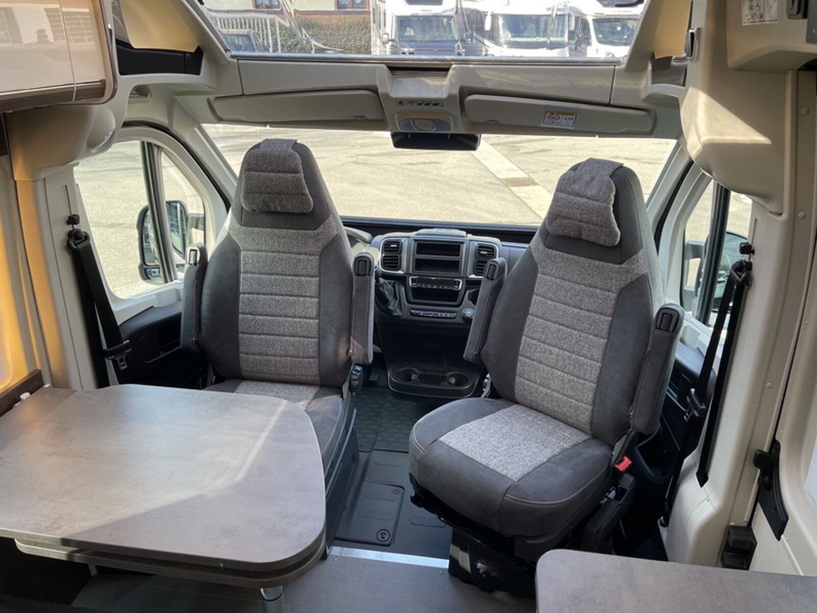 Fahrzeugabbildung Pössl Summit Prime 640 Citroen 165 PS Winterpaket