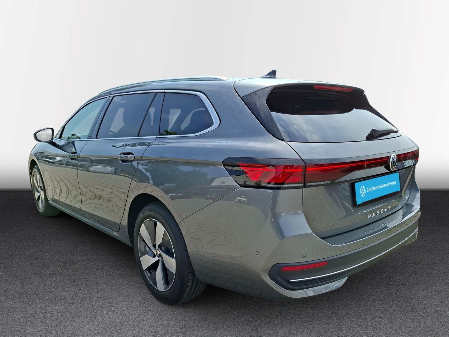 Volkswagen Passat Variant 1.5 eTSI DSG Business AHK ACC KE foto 4