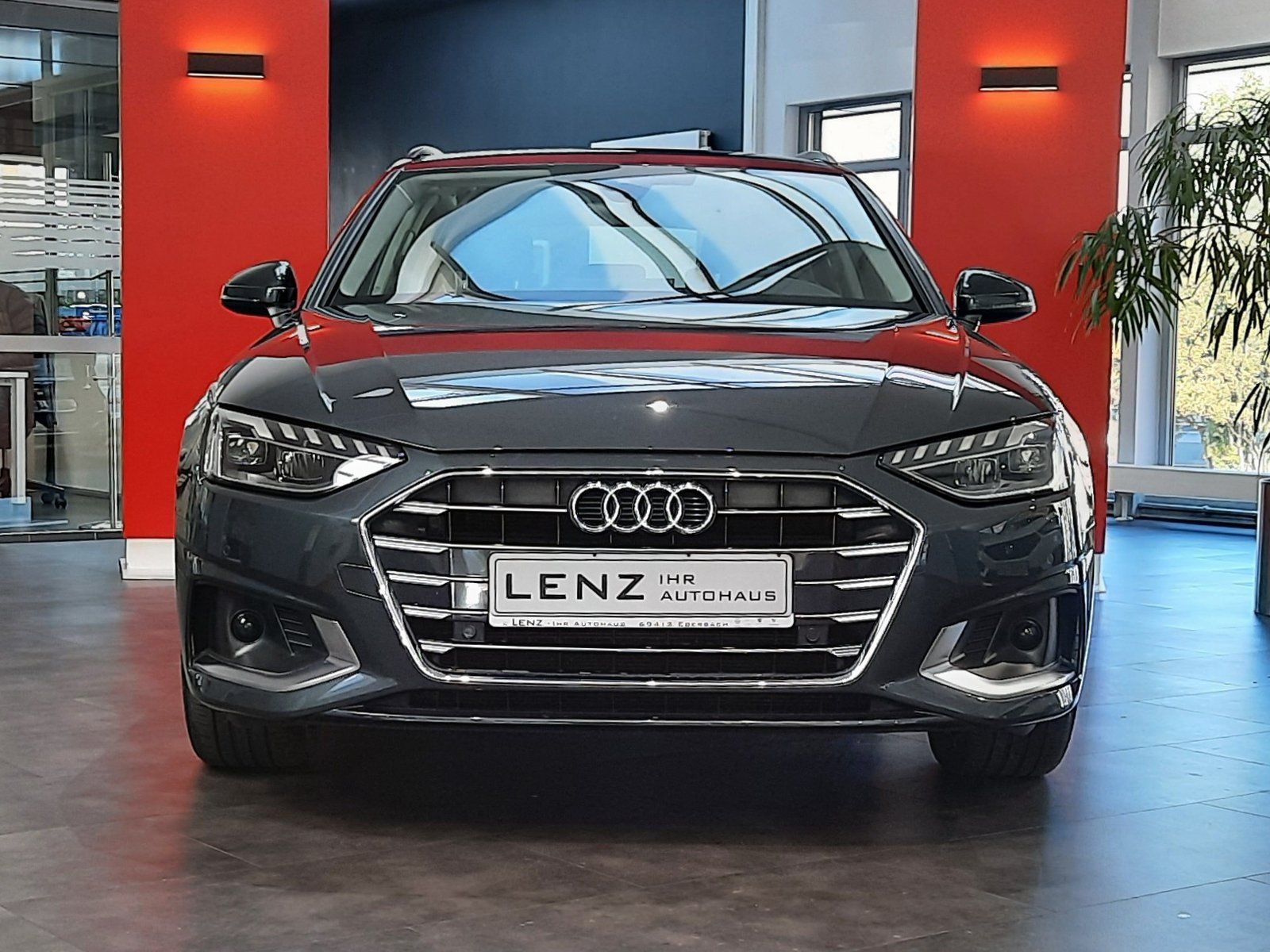 Fahrzeugabbildung Audi A4 Avant 30 TDI advanced S-tronic *AHK*LED*Navi*