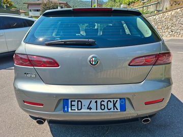 Alfa-Romeo 159 - 5