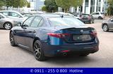 Alfa Romeo Giulia 2.2 D 16V Advanced Efficiency/Xenon/Navi - blaue Alfa Romeo Giulia