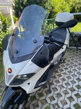 Aprilia SR MAX 300 - APRILIA ROLLER