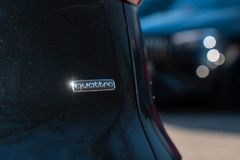 AUDI Q5 2.0 TDI quattro/ S LINE/ BUSINESS/ AHK/ 21" AUDI Q5 2.0 TDI quattro/ S LINE/ BUSINESS/ AHK/ 21"