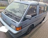 Mitsubishi L300 - Mitsubishi L300: Van