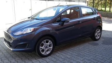 Fahrzeugabbildung Ford Fiesta Sync Edition, Sitzheizung, PDC vo.+hi.