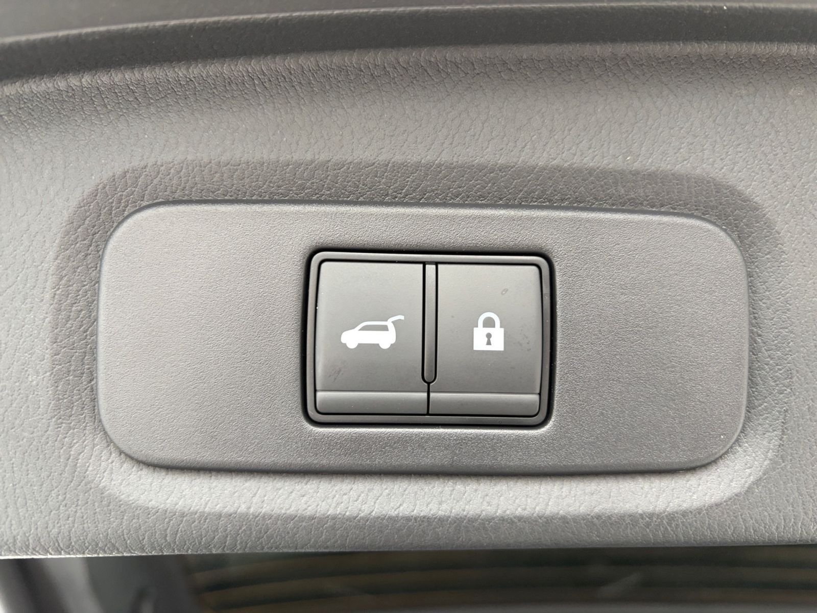 Fahrzeugabbildung Nissan Qashqai 1.3 DIG-T MHEV N-Connecta*NAVI*KAMERA*SH