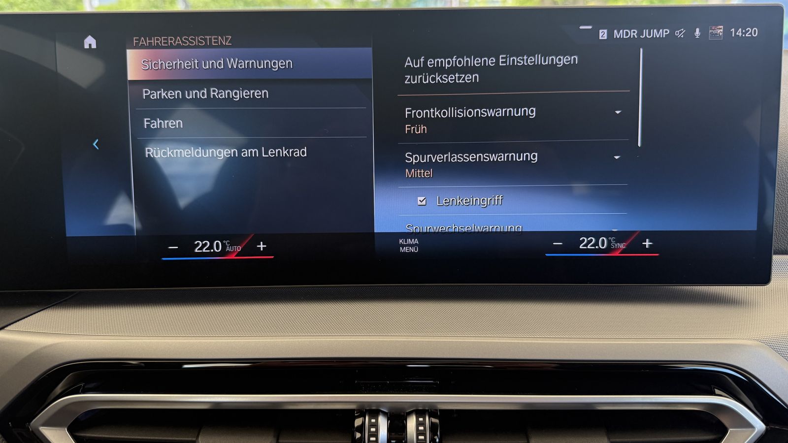 BMW 318d LED LC Plus SHZ PDC Tempo foto 18