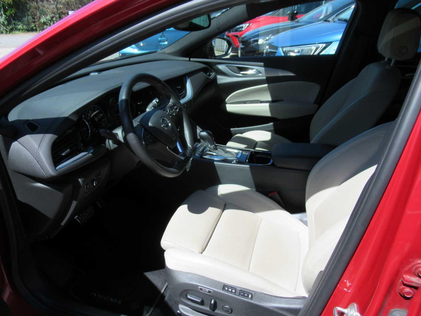 Opel Insignia Sports Tourer 2.0 Ultimate