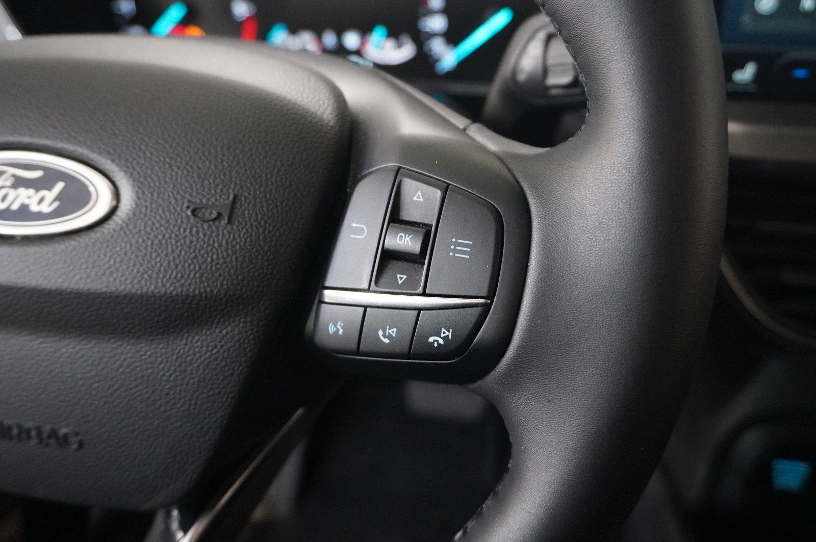 Fahrzeugabbildung Ford Focus Turnier 1.5D TITANIUM NAVI/LED/KAMERA/DAB+
