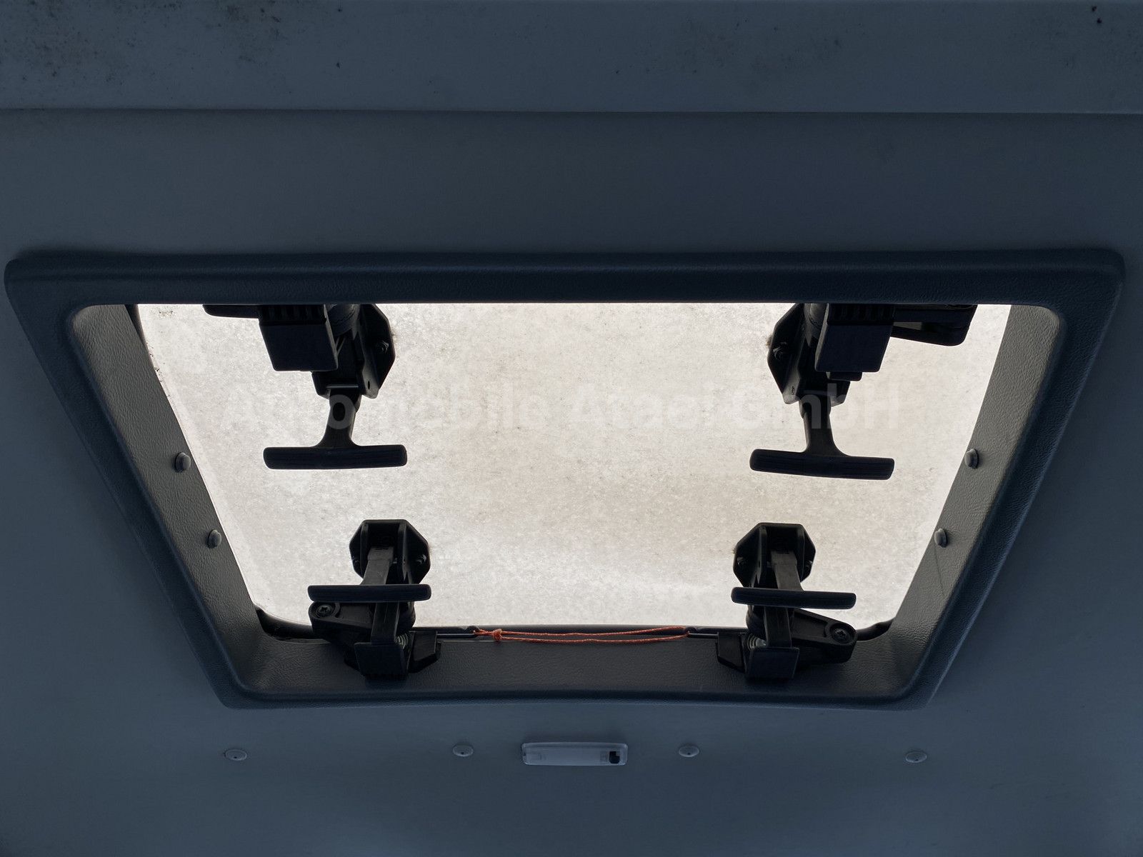 Fahrzeugabbildung Volkswagen T4 Kombi TDI *Syncro* 4x4 Behörde/ Camper 6758