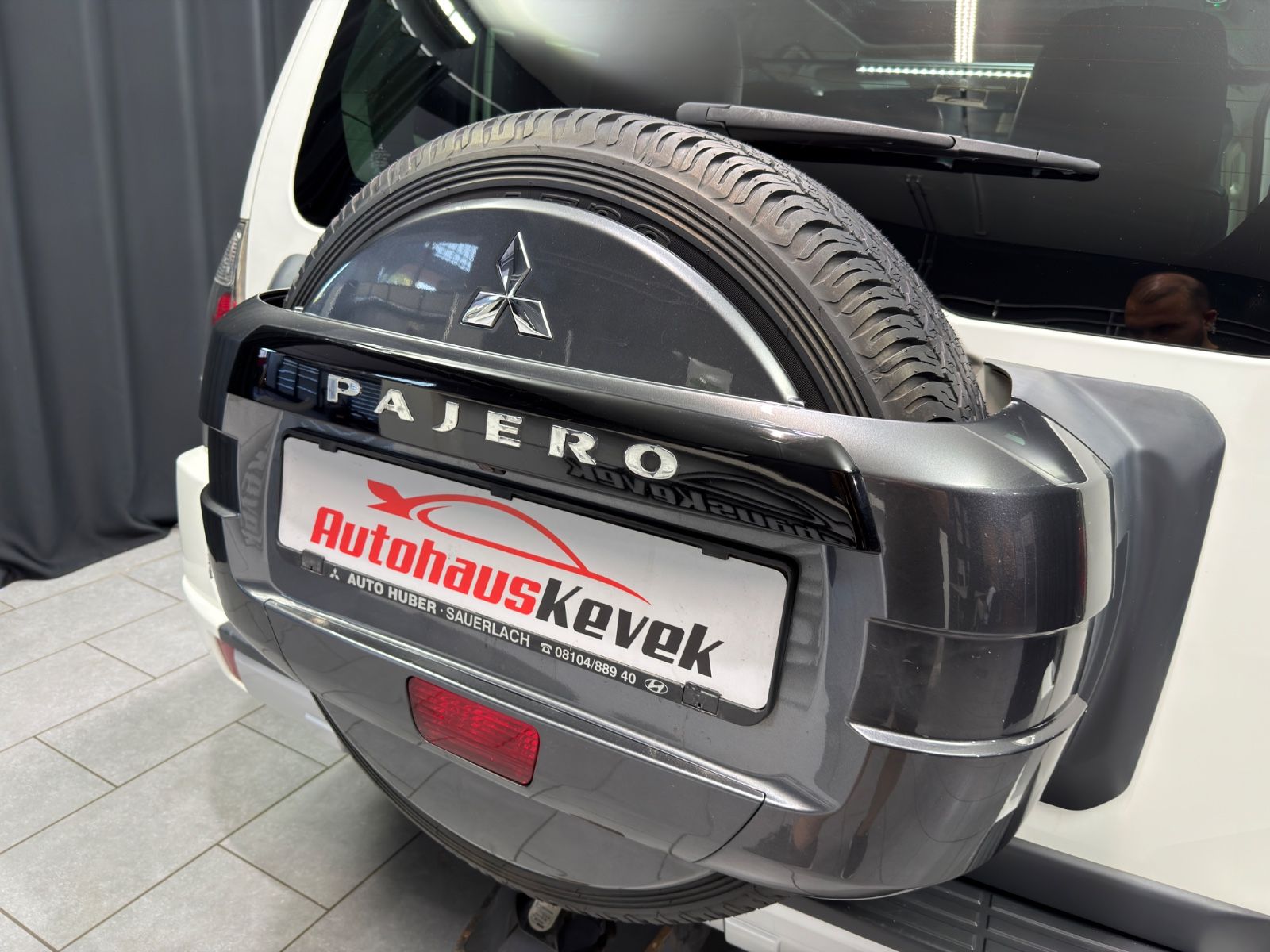 Fahrzeugabbildung Mitsubishi Pajero 3.2 DI-D Top|LEDER|NAVI|SCHNEESCHILD|BOSS