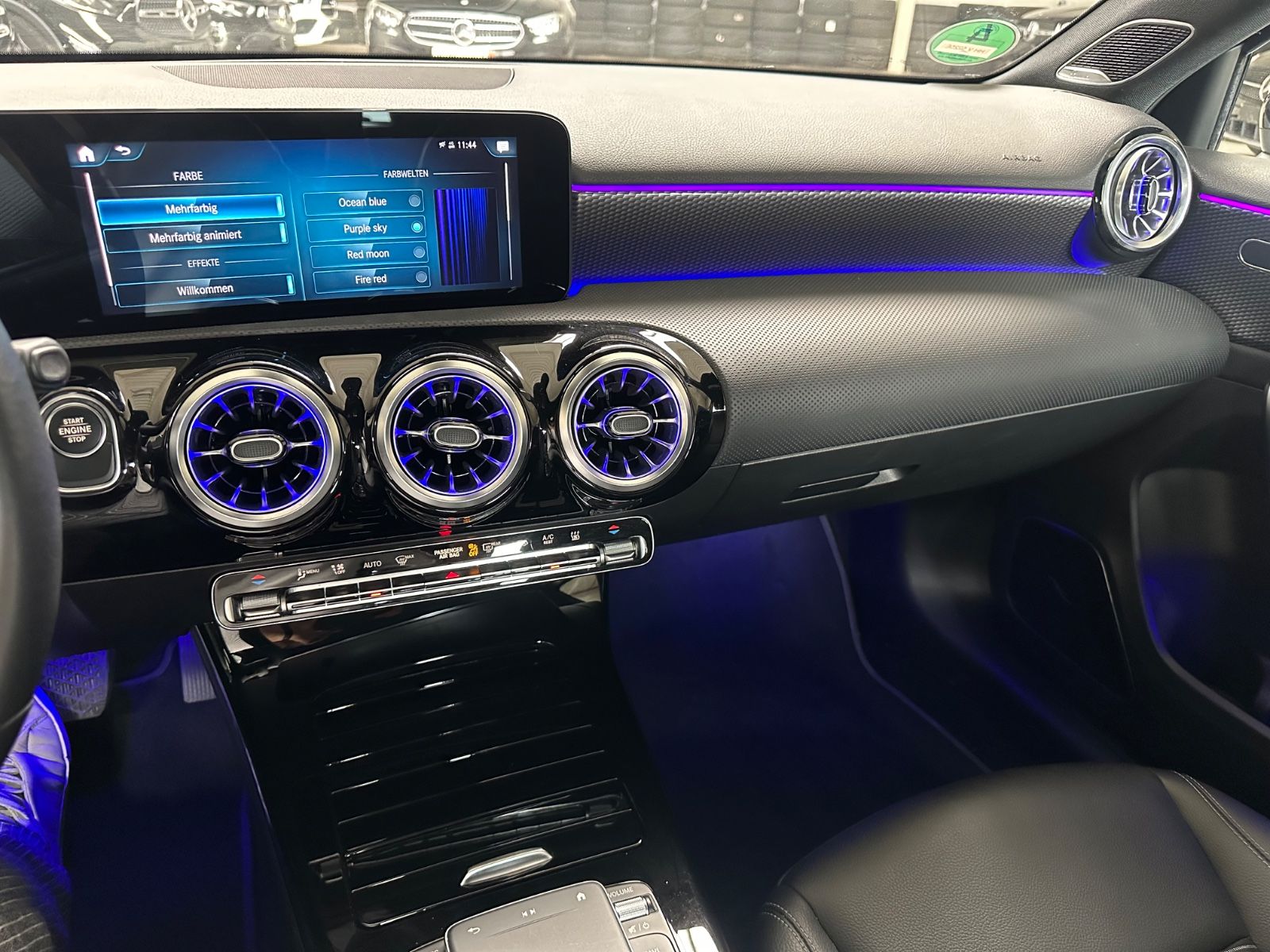 Mercedes-Benz A 250 e DCT Progressive LED Kamera Ambiente foto 11