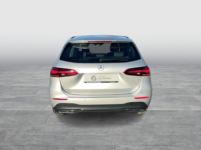 Mercedes-Benz B 200 d Advanced Kamera Multibeam Navigation foto 4