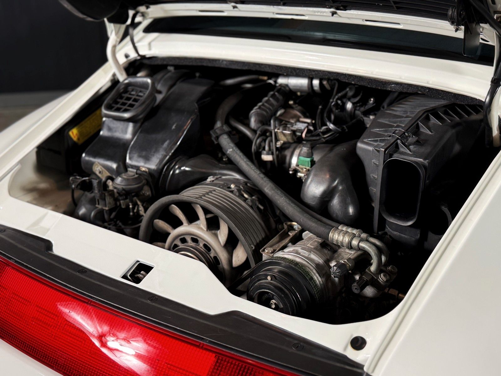 Fahrzeugabbildung Porsche 993 RS Nachbau 3,8L + 325 PS + Komplett umbau