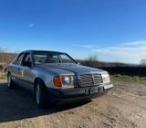 Mercedes-Benz Mercedes 230E W124, H-Kennzeichen, 38 Jahre - Mercedes-Benz 230 Limousine H kennzeichen mit Benzin-Antrieb