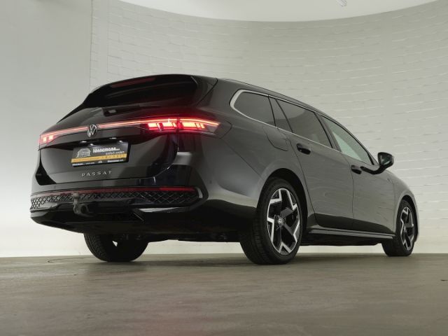 Passat Variant R-LINE TDI DSG+AHK+NAVI+LED MATRI