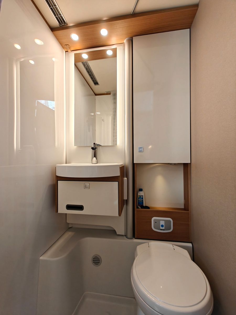 Fahrzeugabbildung Bürstner Lyseo TD Gallery 649 G Harmony Line - Backofen!