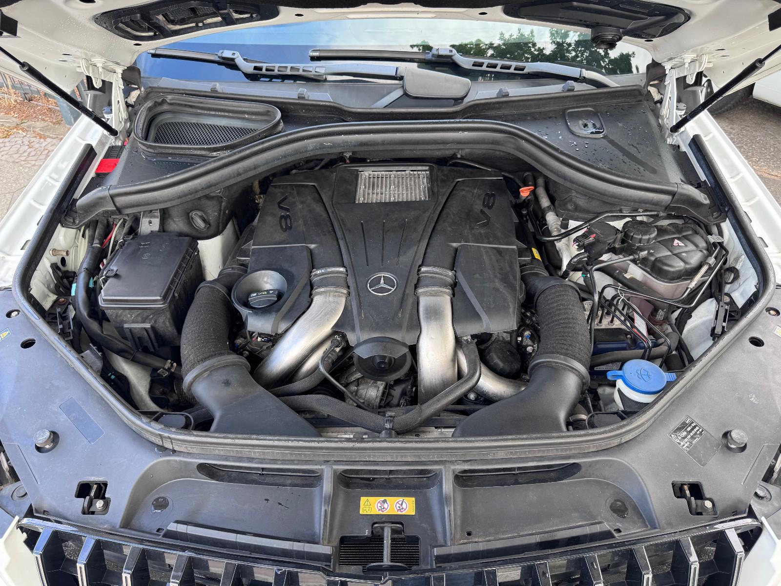 MERCEDES-BENZ GL 500 - 7 places