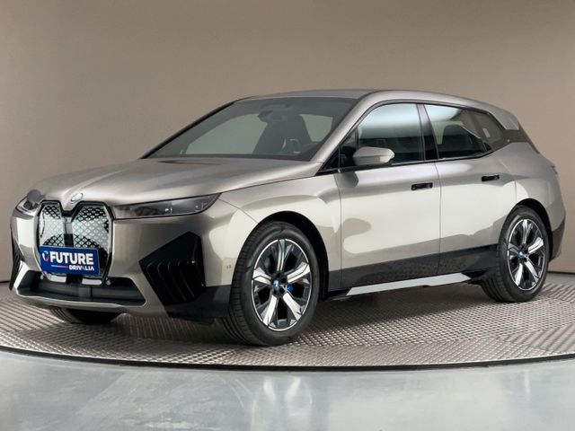 BMW xDrive 40