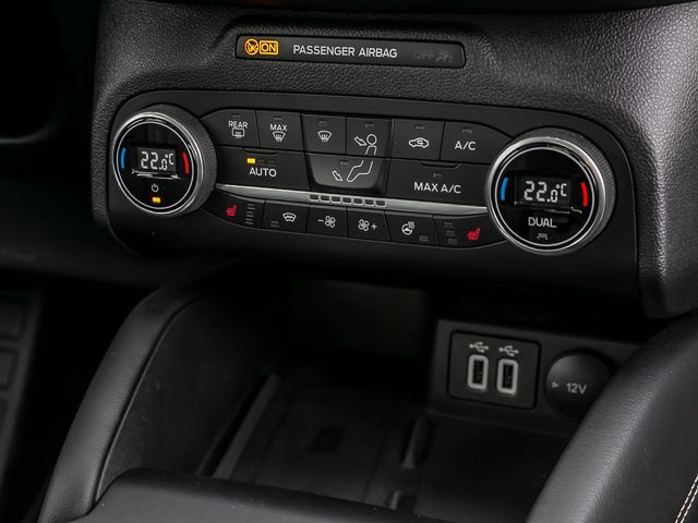 Ford Kuga 2.5 Plug-In Hybrid Vignale Stauassistent