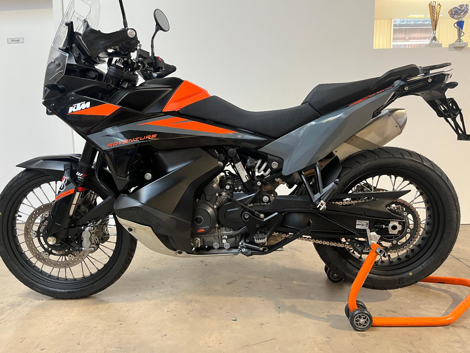 KTM 890ADV black TechPack MY24