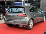 Volkswagen Golf VII R-LINE Highline BMT / Start-Stopp / LED - Volkswagen Golf: Kombi, Highline