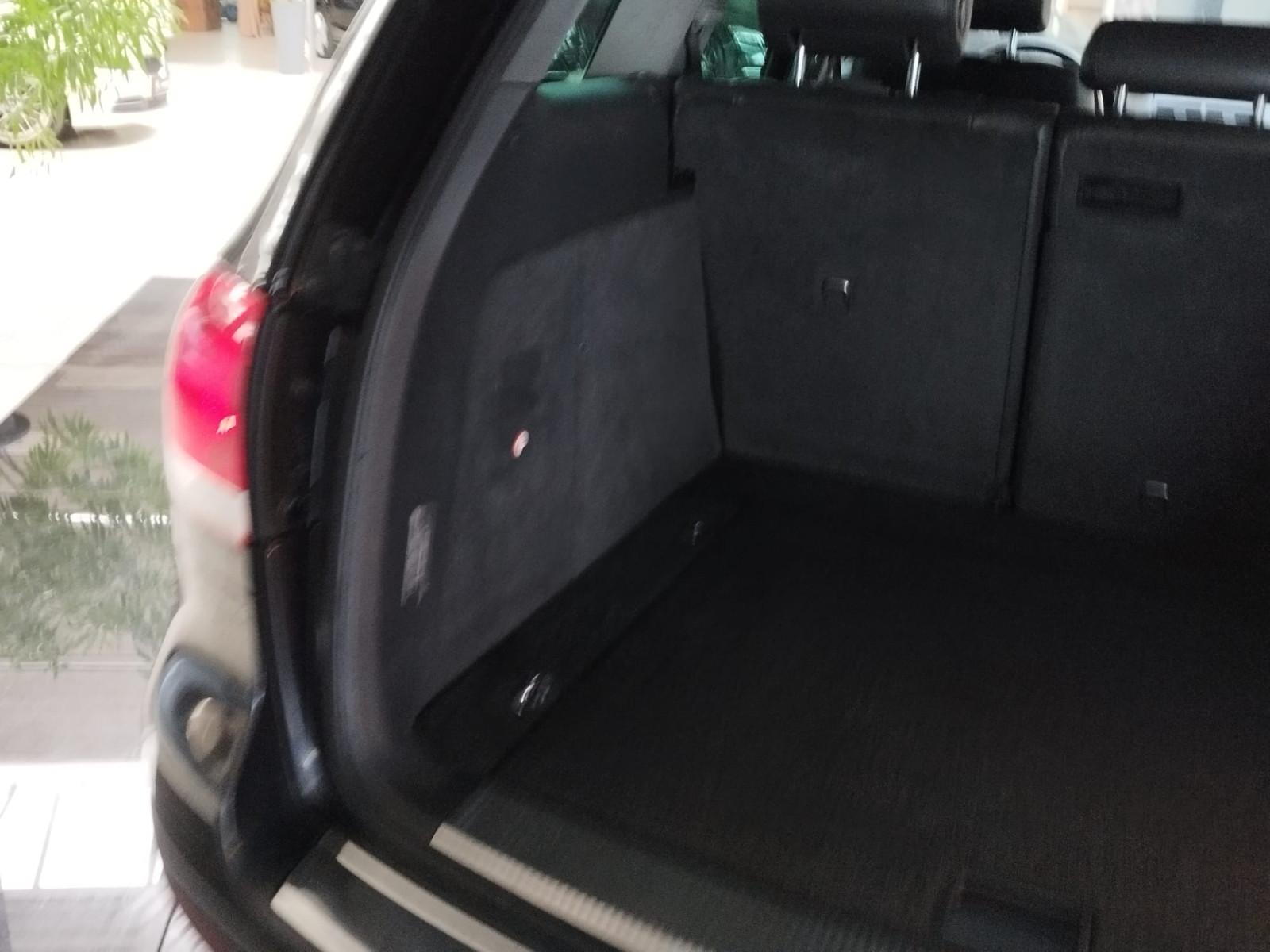 Volkswagen Touareg 2005 — photo 10