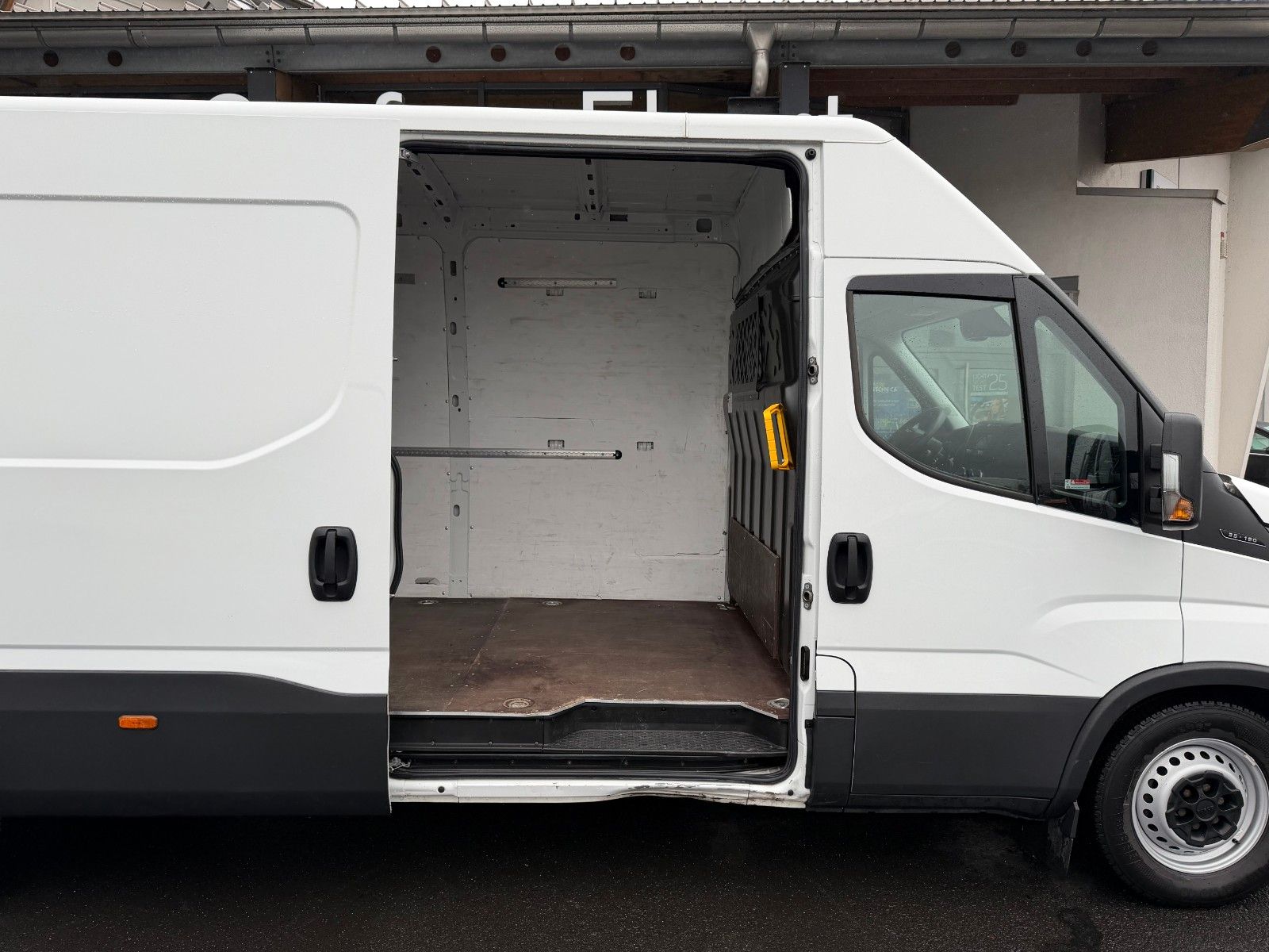 Fahrzeugabbildung Iveco Daily 35S16 V *Klima*R4.100mm*