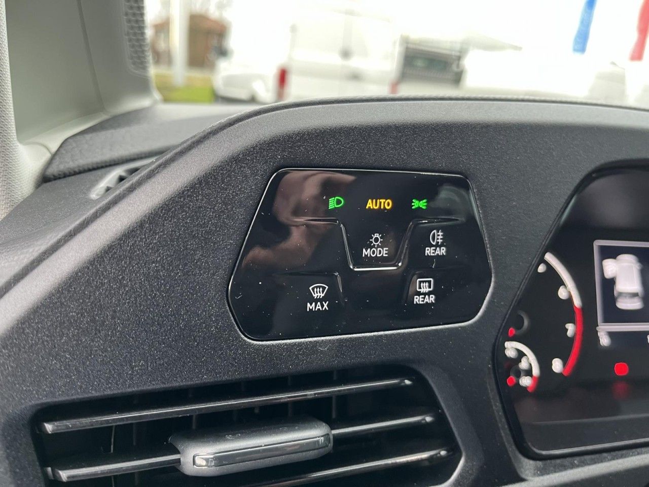 Volkswagen Caddy - Bild 15