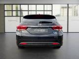 Hyundai i40 cw blue Premium *NAVI*RFK*SHZ*SB*LEDER*TEMP* - Hyundai i40 mit Diesel-Antrieb
