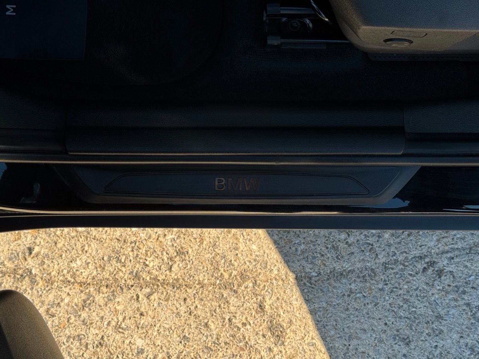 Fahrzeugabbildung BMW X1 sDrive20i Advantage Tempomat AHK PDC SHZ LED