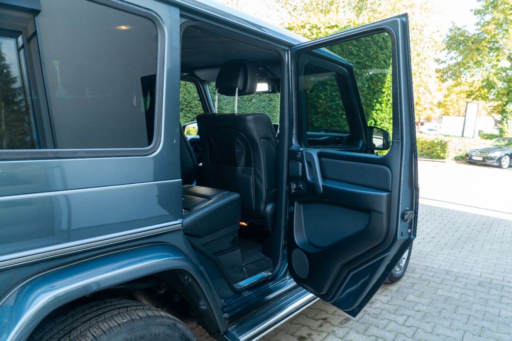 Mercedes-Benz G 350 d/ EXKLUSIV/ HARMAN-KARDON/ 19"/ SPORT PAK Mercedes-Benz G 350 d/ EXKLUSIV/ HARMAN-KARDON/ 19"/ SPORT PAK