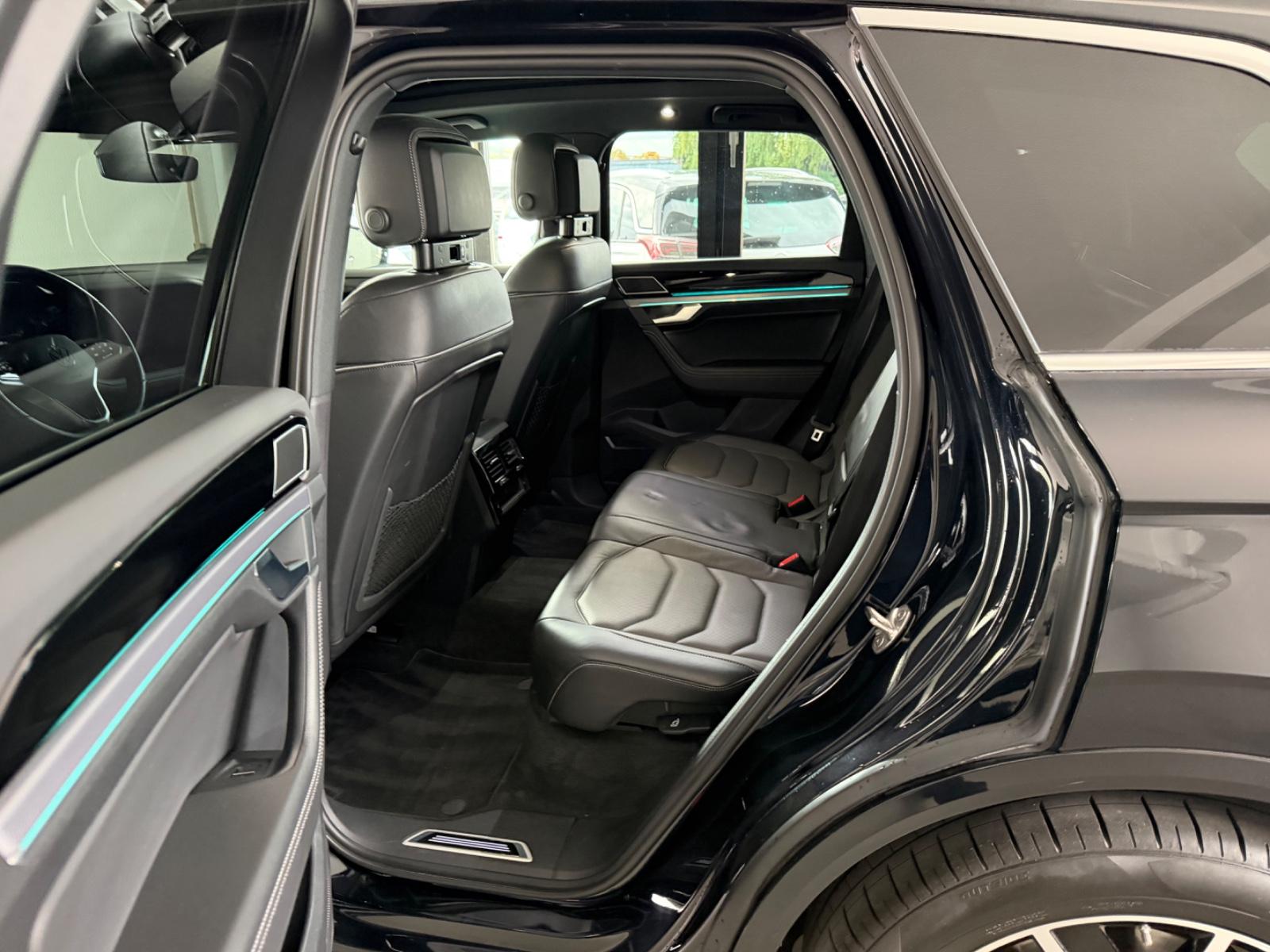 Volkswagen Touareg 3.0 TSI R-Line 4Motion Digital 360° LED
