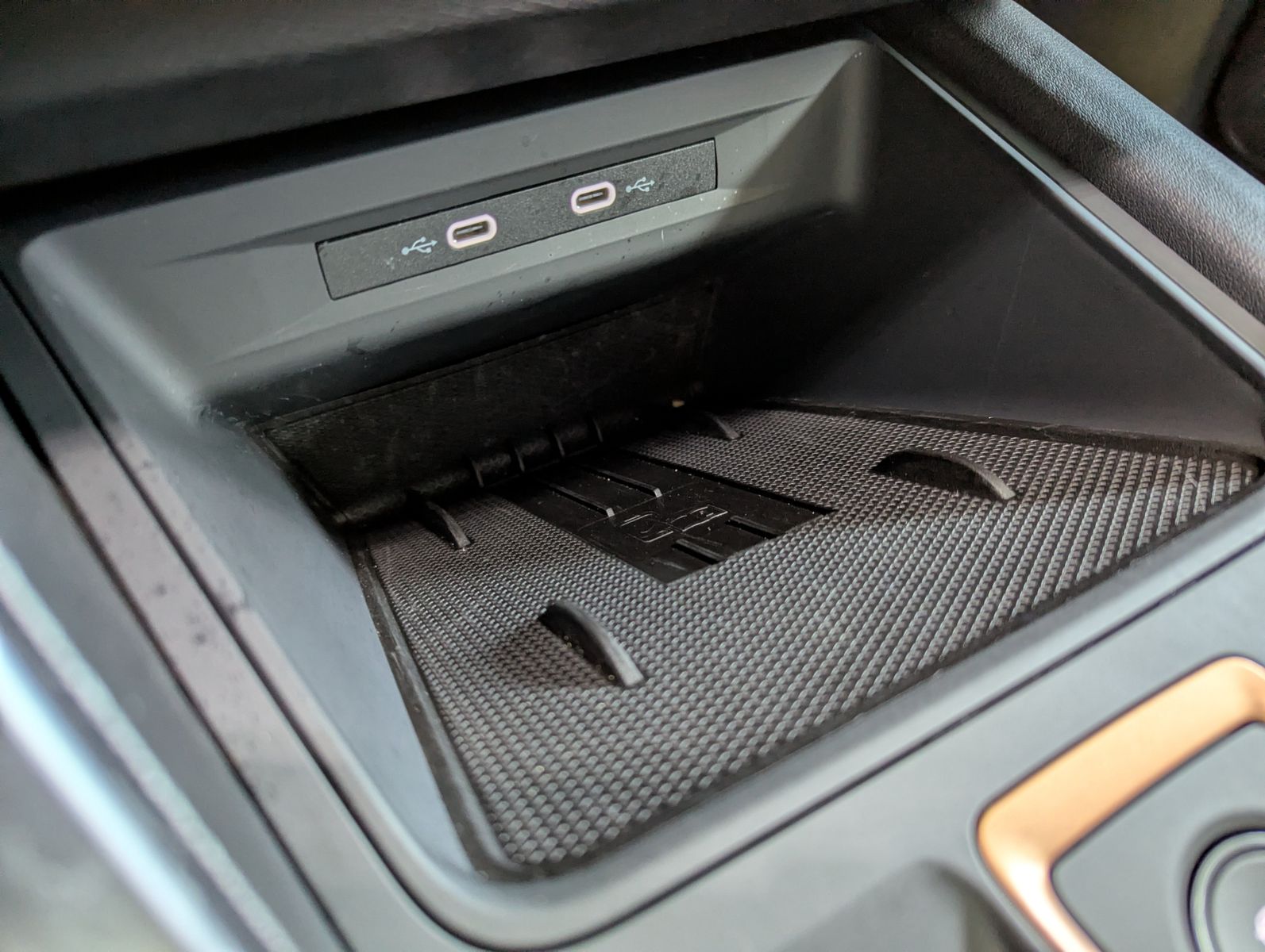 CUPRA Formentor 1.5 eTSI Leder Sennh DCC Kamera Matrix - Image 23