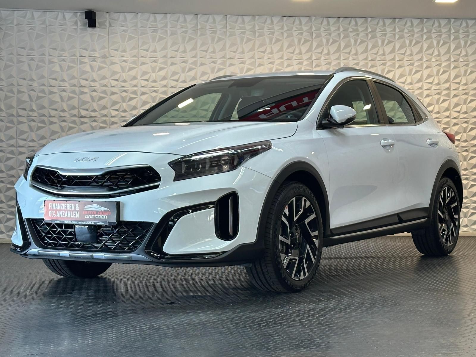 KIA XCeed 1.5T-GDI BLACKXDITION* LED#ACC#SPUR#SHZ#LH - Image 4