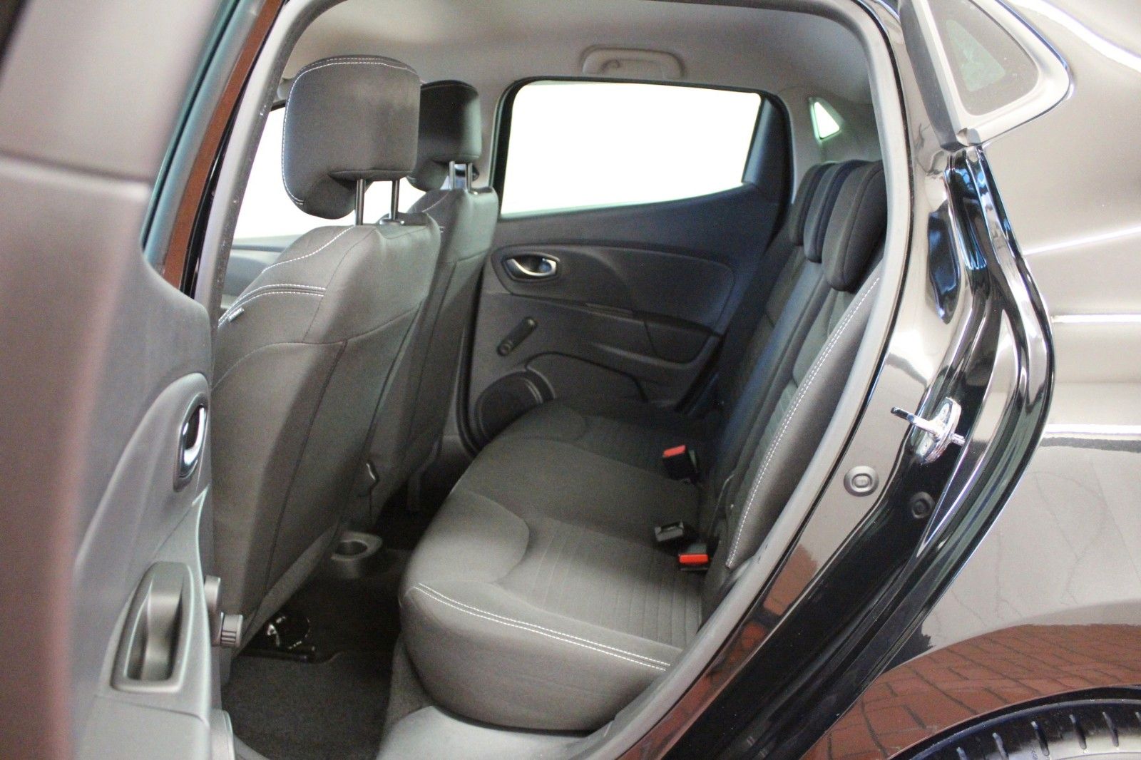 Fahrzeugabbildung Renault Clio TCe 90 GT Line *Navi*Klima*Winterräder *