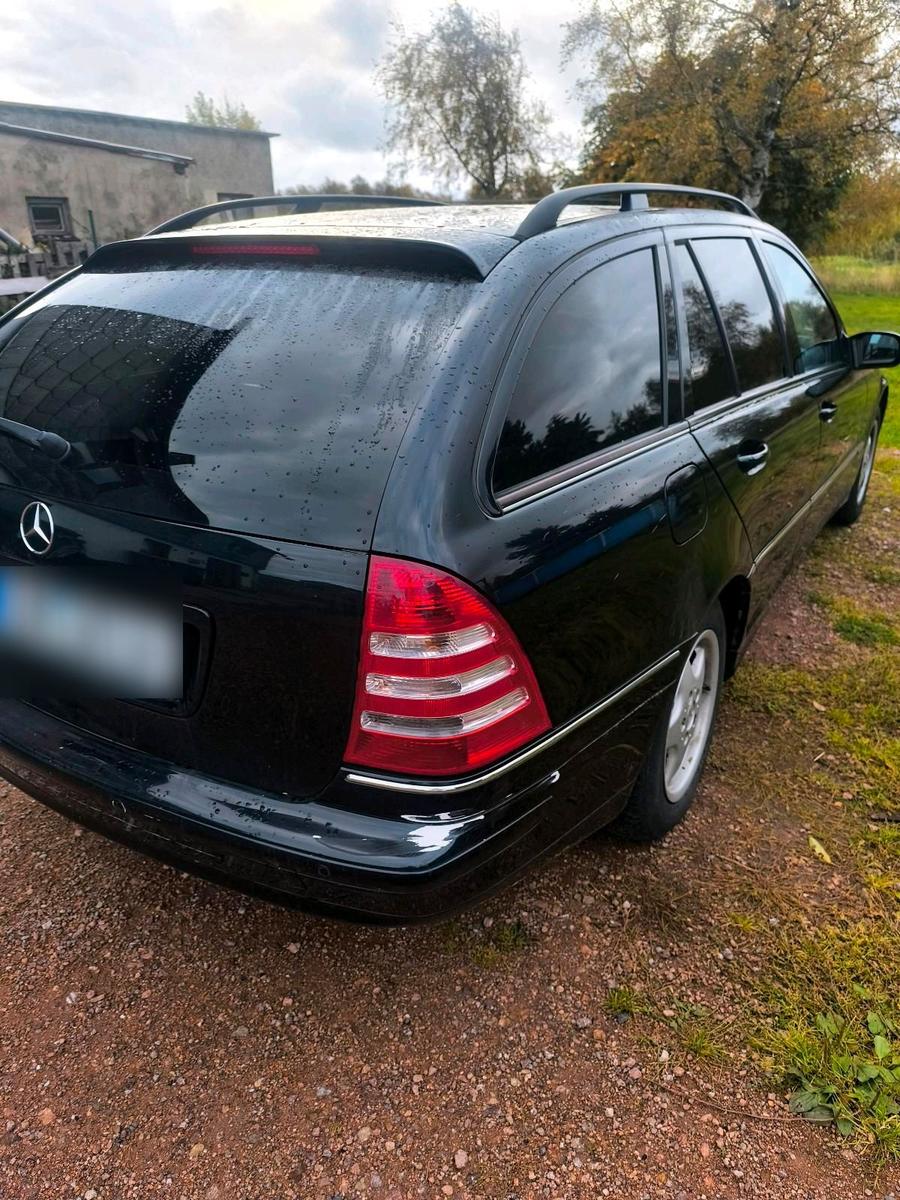 Mercedes-Benz C220 2007 — photo 8