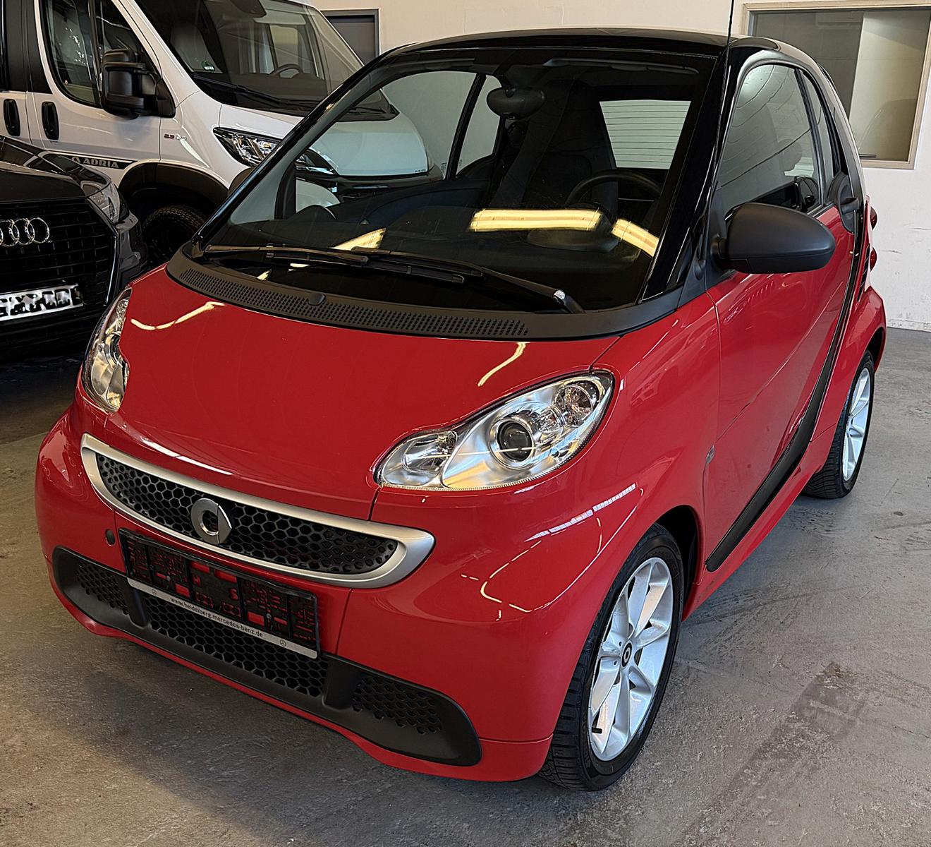 Smart ForTwo coupe Micro Hybrid Drive 52 kW/Klima/Pano
