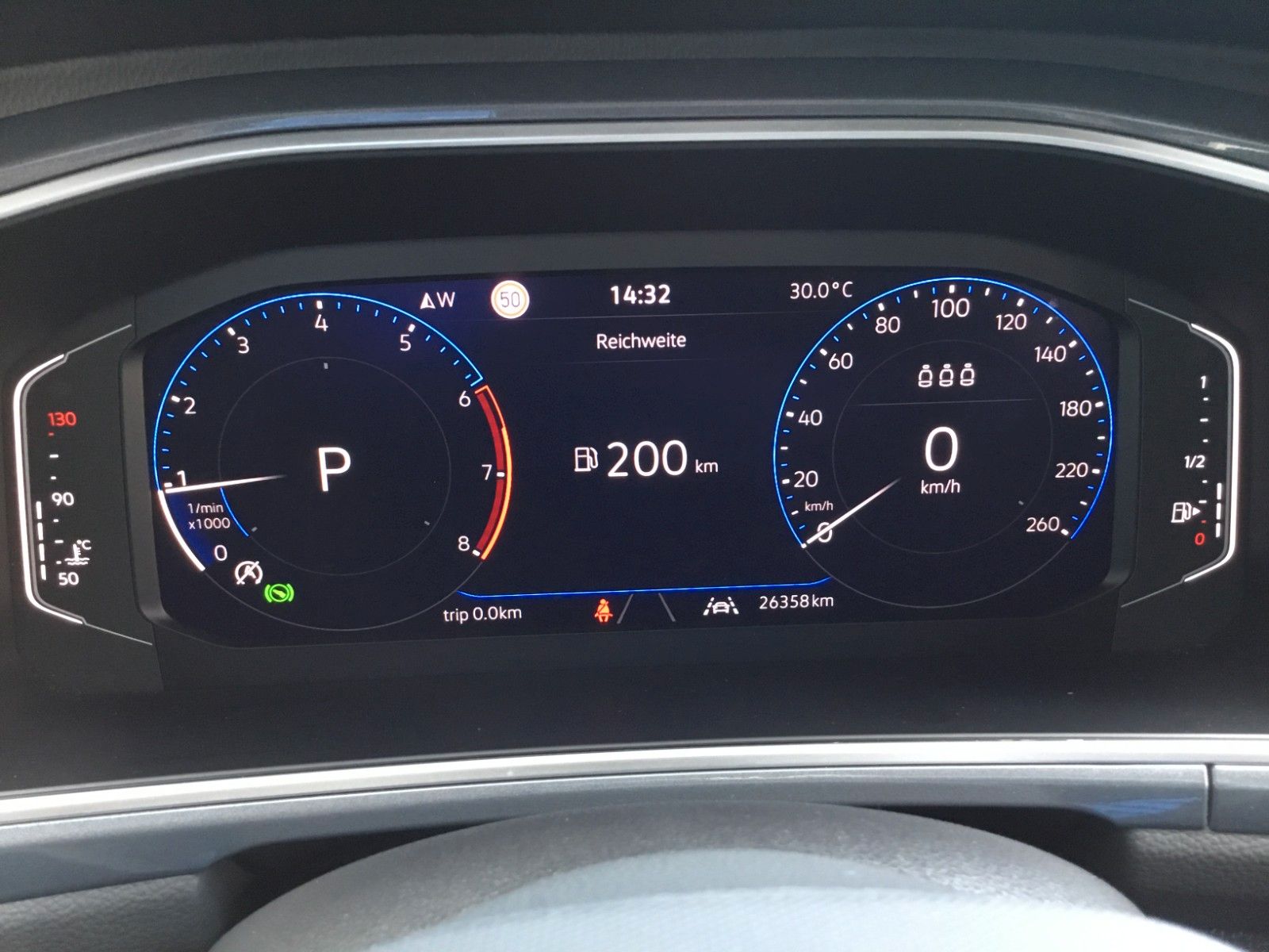 Fahrzeugabbildung Volkswagen T-Roc 1.5 TSI DSG Style+AHK+LED+ACC+17"+Kamera