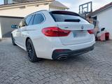 BMW 530d xDrive Touring Aut. M-Sport TOP - BMW 530: Alcantara