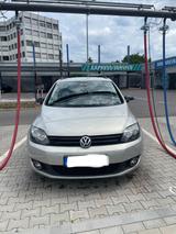 Volkswagen Golf Plus 1.2 TSI MATCH MATCH - VW Golf Plus Gebrauchtwagen in Freiburg