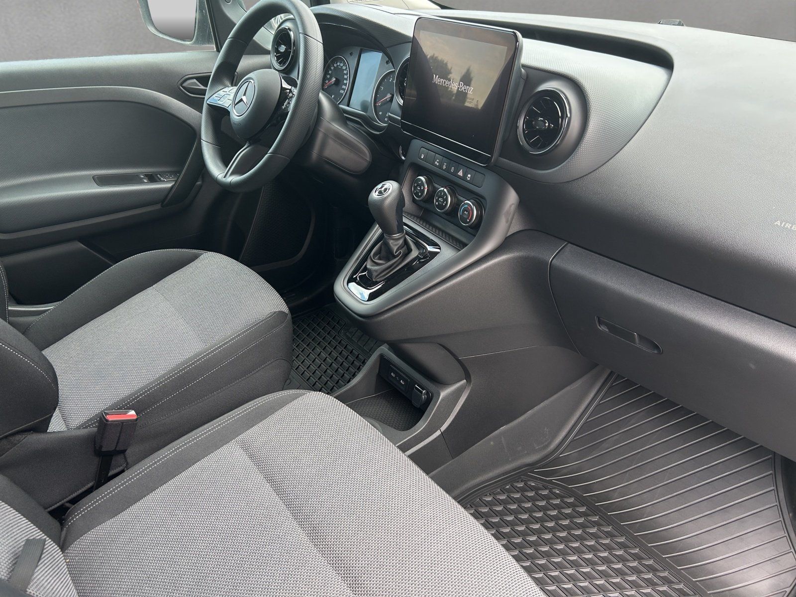 Fahrzeugabbildung Mercedes-Benz Mercedes-Benz Citan 112 CDI Standard Pro Klima L