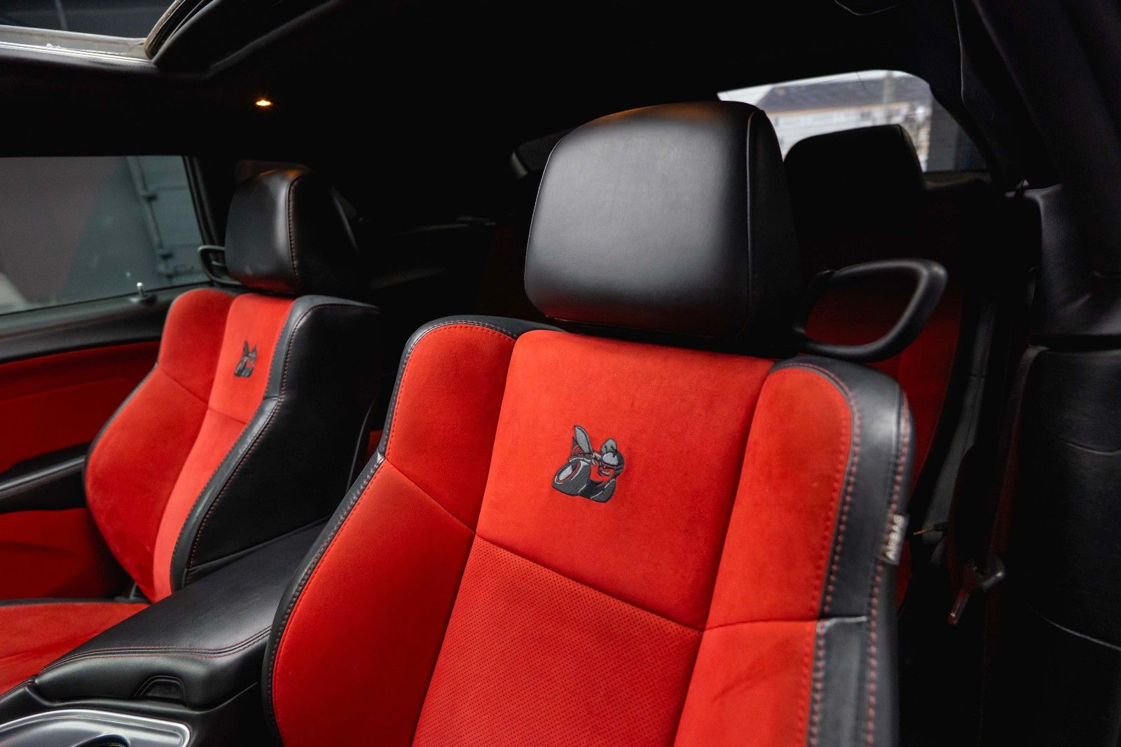 Fahrzeugabbildung Dodge Challenger 6.4 V8 SRT 392 R/T SCAT PACK WIDEBODY