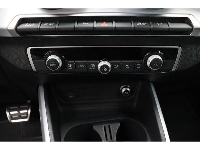 Fahrzeugabbildung Audi Q2 35 TFSI S line Navi Kamera Matrix LED
