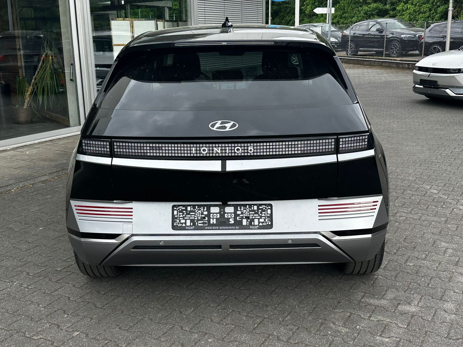 Fahrzeugabbildung Hyundai Ioniq 5 Techniq WERKSGAR NAVI+LED+SHZ+KAMERA+WP+