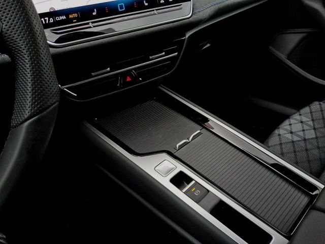 Passat Variant R-Line 2.0 l TDI SCR 110 kW (150