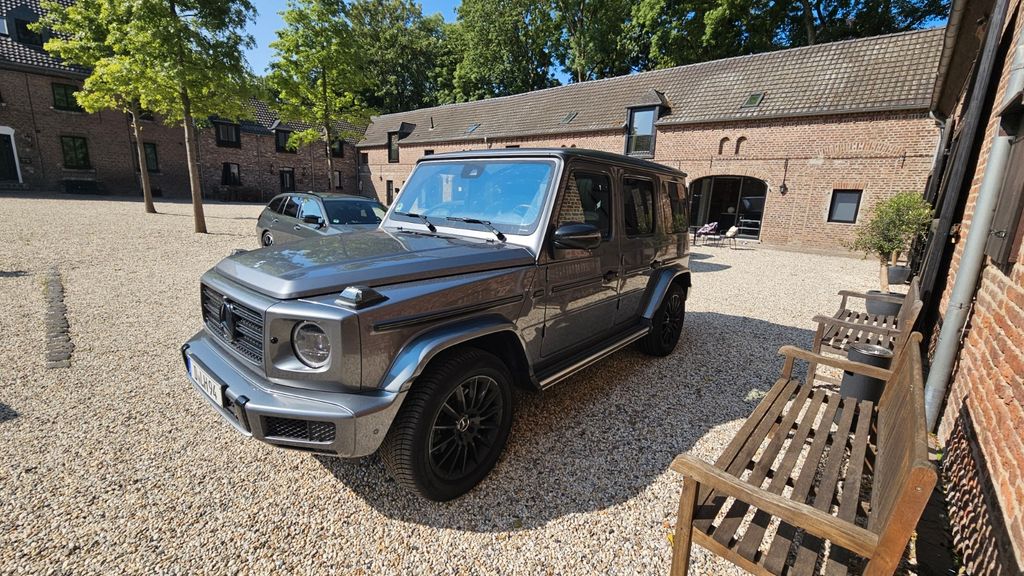 Mercedes-Benz G 400