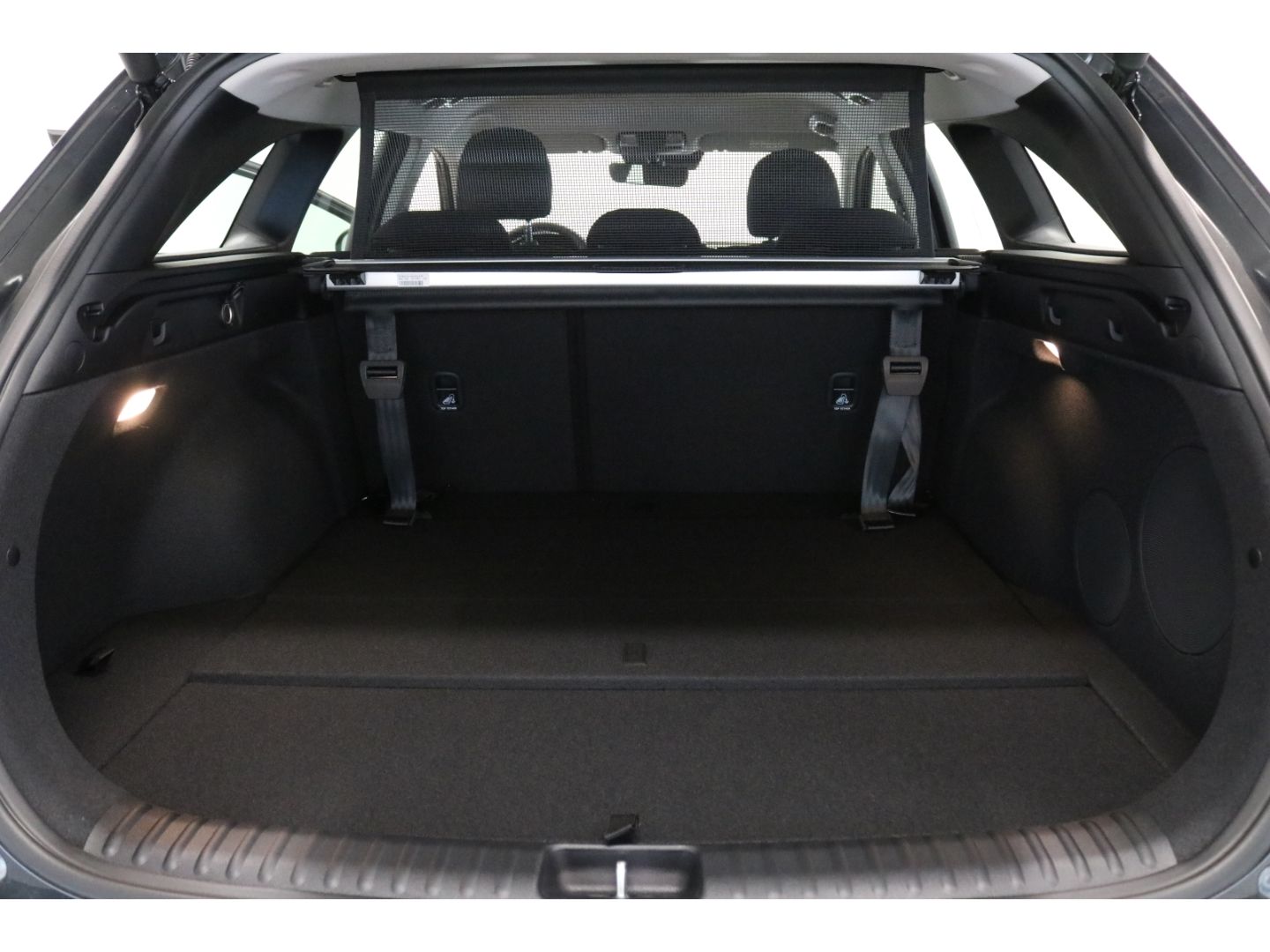 Fahrzeugabbildung Kia Ceed_sw 1,5 T-GDI DCT Spirit  el. Heckklappe DAB