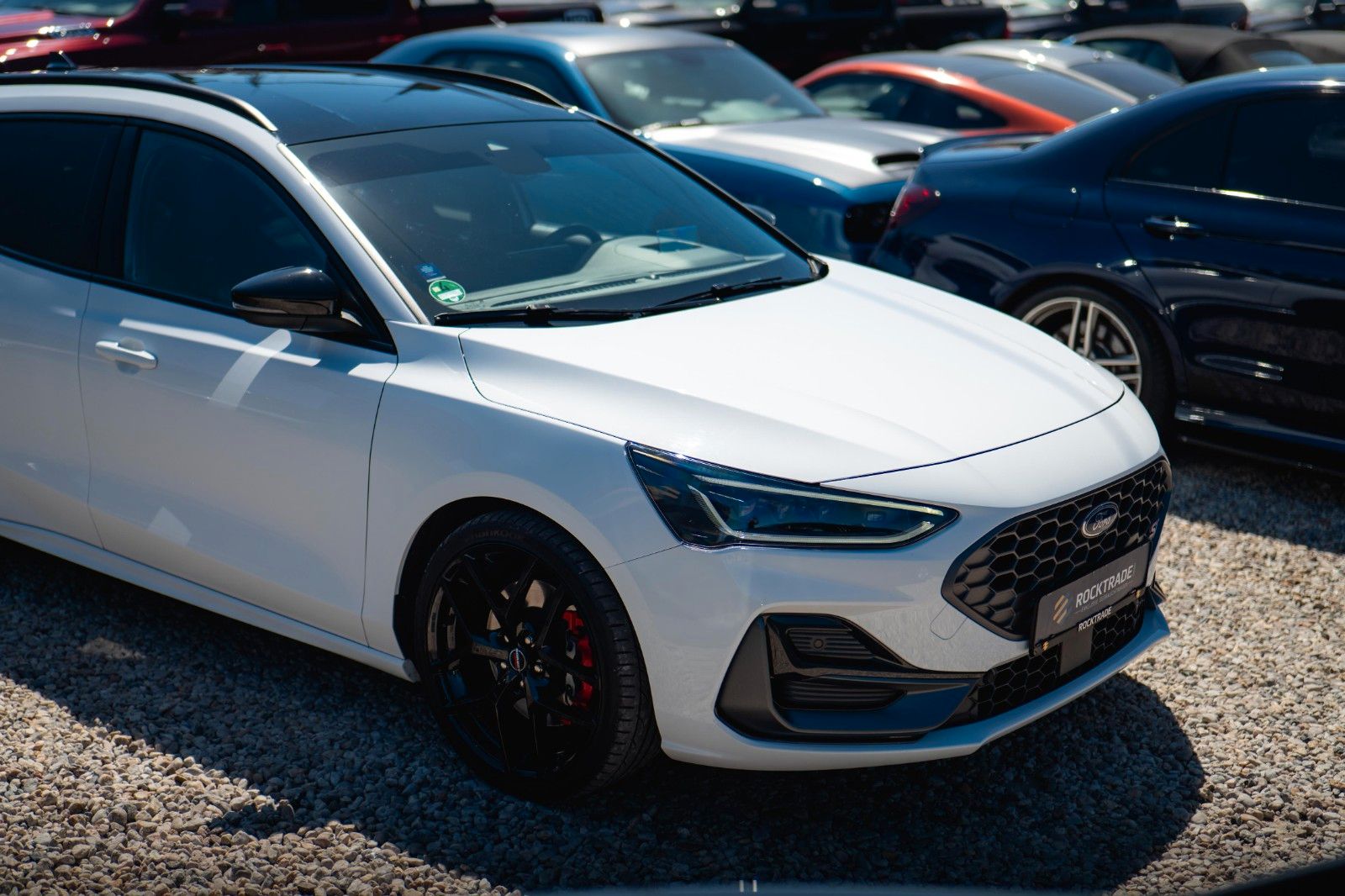 Fahrzeugabbildung Ford Focus Turnier ST X Performance *Head Up*LED*DAB*